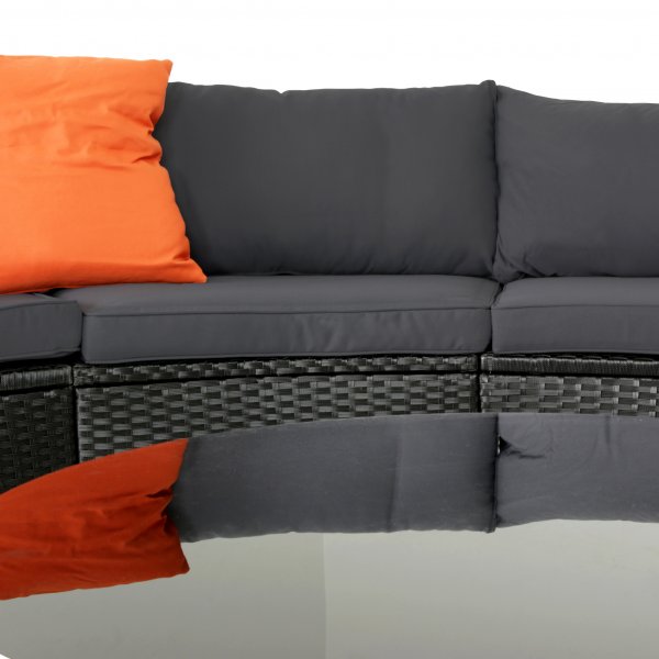 Stor rund loungesett med innebygd oppbevaring til puter - 6 sitteplasser Stor rund loungesett med innebygd oppbevaring til puter - 6 sitteplasser