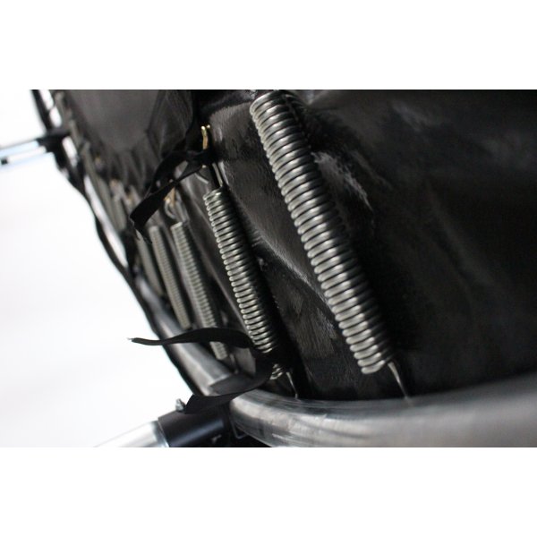 Oval trampoline med sikkerhetsnett | 244 � 396 cm | Svart