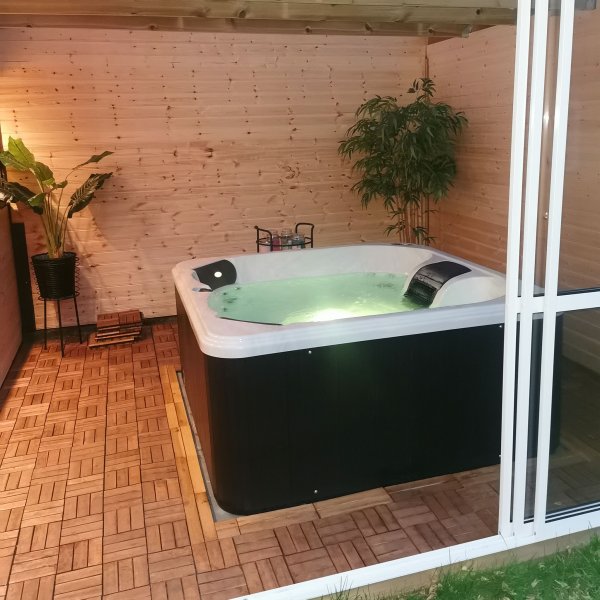 Spabad Foibe - 4 personer | Balboa VL260 | Lyfco Spabad Foibe - 4 personer | Balboa VL260 | Lyfco