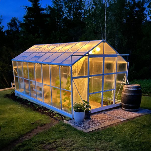 Drivhus 12,7m� | 5 �rs stormgaranti | 4 mm sikkerhetsglass