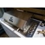 Utekj�kken med kj�leskap | Gassgrill i rustfritt st�l med granittbenkeplate (4 brennere) | Hvit | Alaska