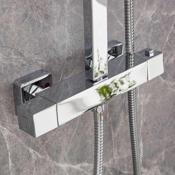 Takduschsett med blandebatteri - Sprudla