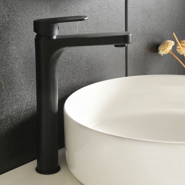 Baderomsmøbler 80cm | Kommode & LED-speil med dimmer | Jomfru Baderomsmøbler 80cm | Kommode & LED-speil med dimmer | Jomfru