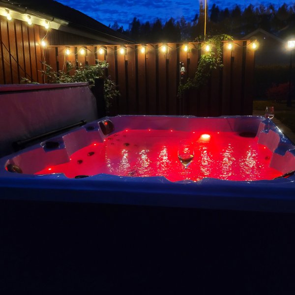 Spabad Poseidon - 5-6 personer | Lyfco Spabad Poseidon - 5-6 personer | Lyfco