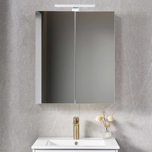 Speilskap 60x70cm | LED-belysning og doble speil Speilskap 60x70cm | LED-belysning og doble speil