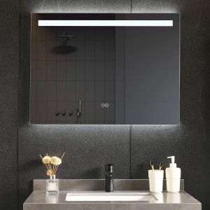 Baderomsspeil med LED-belysning og antiduggfunksjon