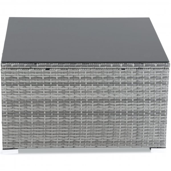 Loungemøbler i grå kunstrotting | Smart integrert oppbevaring av puter Loungemøbler i grå kunstrotting | Smart integrert oppbevaring av puter