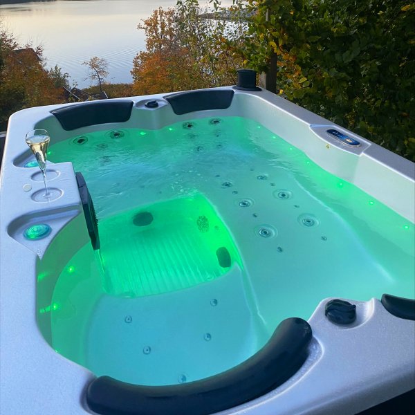 Spabad Relaxio - 4 personer | Lyfco