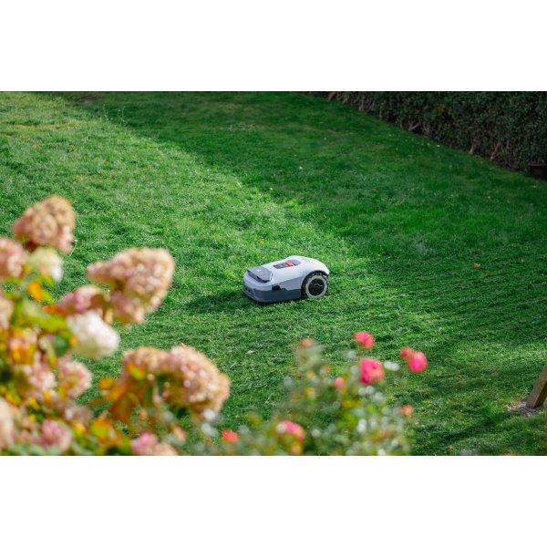 Robotgressklipper uten kantledning 3600 m² | Full-Band RTK + 4 AI-kameraer | ANTHBOT Genie 3000 Robotgressklipper uten kantledning 3600 m² | Full-Band RTK + 4 AI-kameraer | ANTHBOT Genie 3000