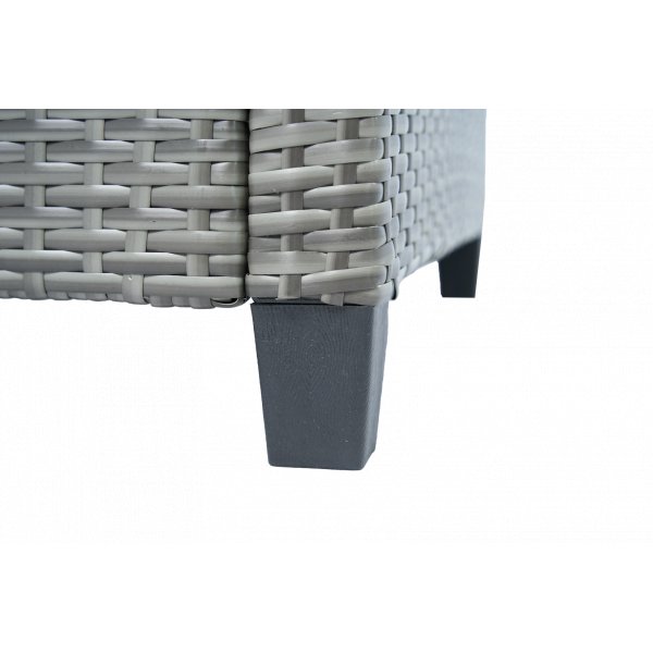 Loungesett i grått | Sofa | 2 stoler | Bord | Arholma Loungesett i grått | Sofa | 2 stoler | Bord | Arholma