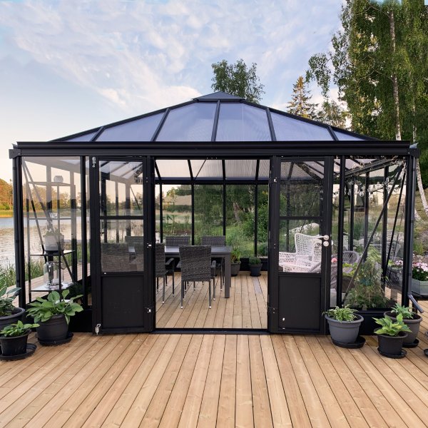 Orangeri og vinterhage 19,2m² | Firkantet premium drivhus Orangeri og vinterhage 19,2m² | Firkantet premium drivhus
