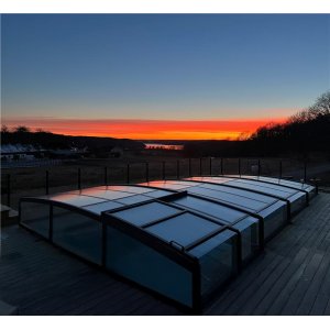 Bassengtak 4x8m | Uten skinner | UV-beskyttelse | Fleksibel dør Bassengtak 4x8m | Uten skinner | UV-beskyttelse | Fleksibel dør