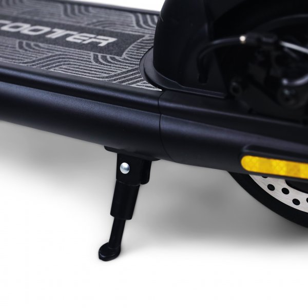 Elektrisk sparkesykkel 250W med app og demping  30 km rekkevidde