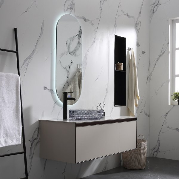 Ovalt LED-speil 110x45cm | Antidugg funksjon | Olivia