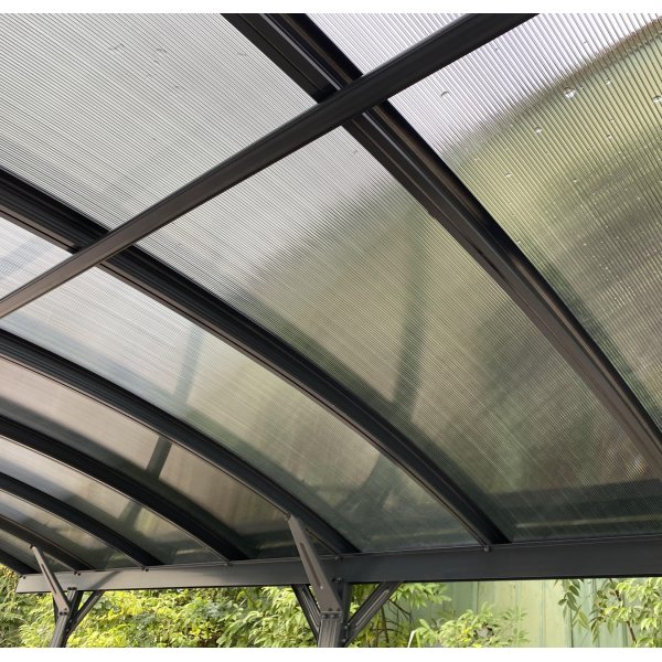 Carport 17m� | Aluminiumramme med kanalplasttak | Holdbar design
