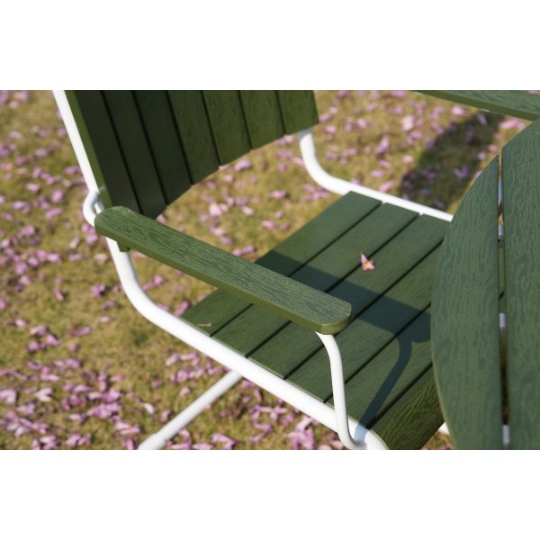 Rund hagem�belgruppe | 6 stoler | �135 cm bord | Gr�nn/hvit | Gl�nta