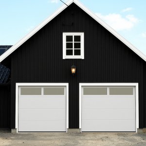 Garasjeport takskyveport | 250 cm | Med vinduer | Elektrisk port med fjernkontroll