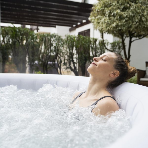 Lay-Z Spa Fiji Airjet | Bestway oppbl�sbar badestamp 2-4 personer