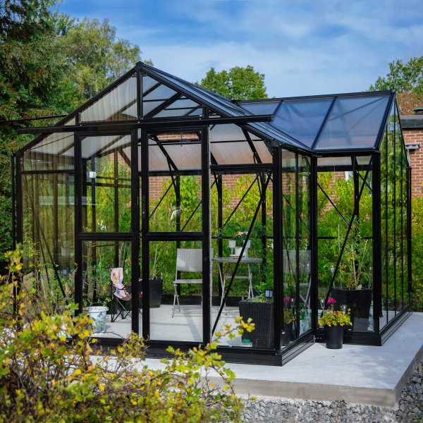 T-formet drivhus i glass 12,8m² | 4mm sikkerhetsglass | 5 års stormgaranti T-formet drivhus i glass 12,8m² | 4mm sikkerhetsglass | 5 års stormgaranti